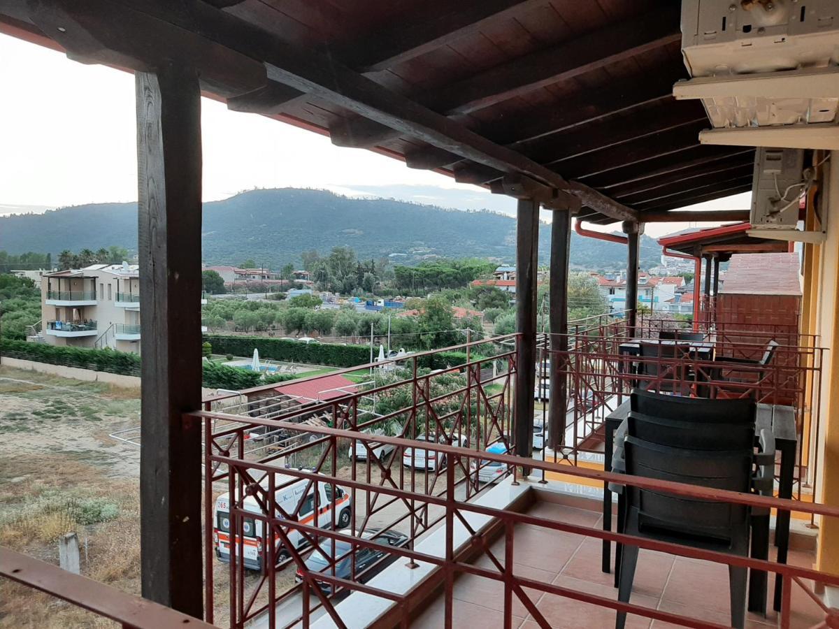 Hotel Kosmas 사르티 외부 사진