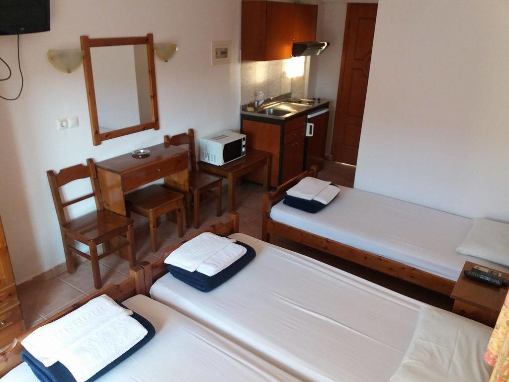 Hotel Kosmas 사르티 외부 사진