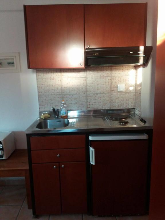 Hotel Kosmas 사르티 외부 사진