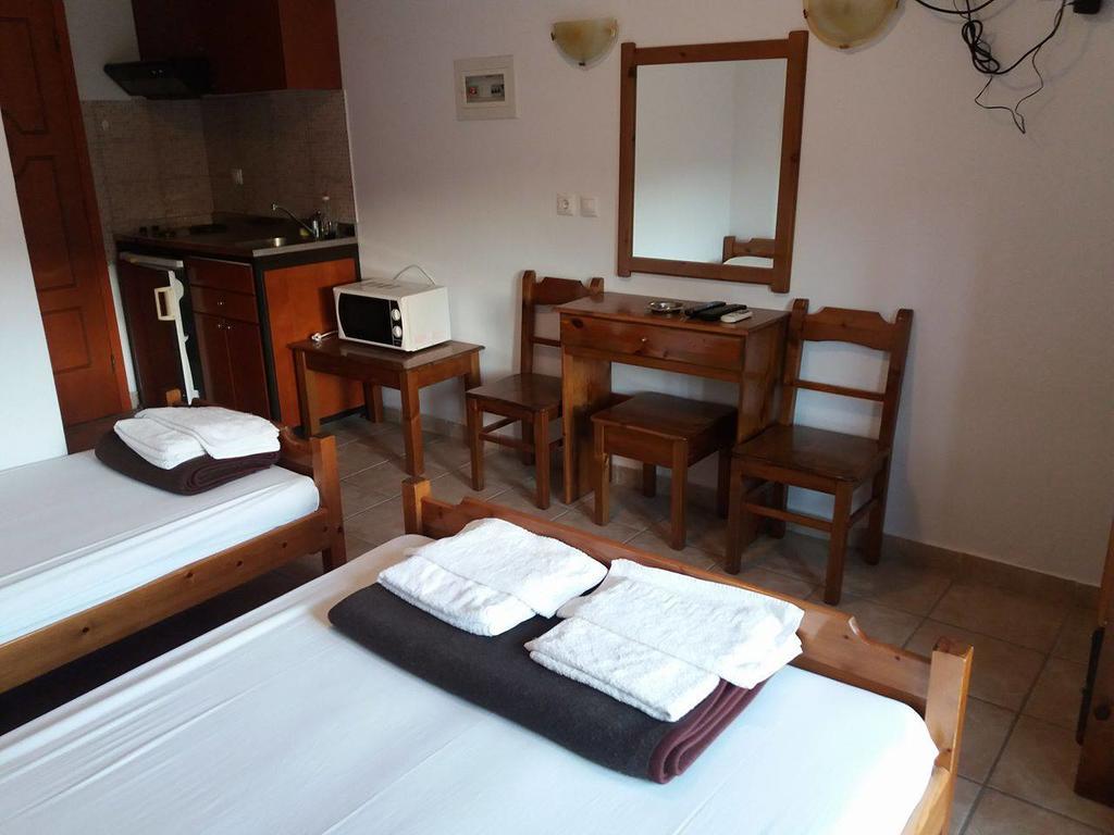 Hotel Kosmas 사르티 외부 사진